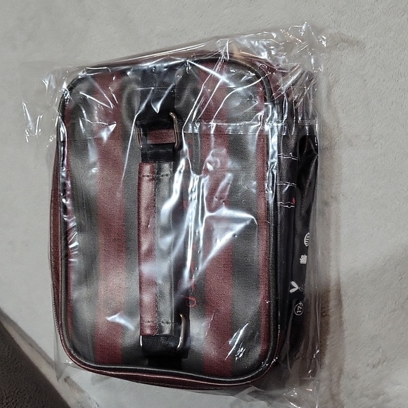 Glamlite Horror Makeup Bag - Picture 3 of 8